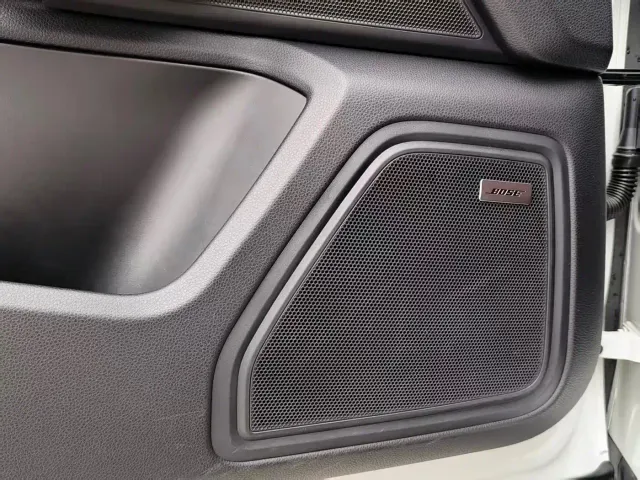 Porsche Macan — Фото автомобиля 9