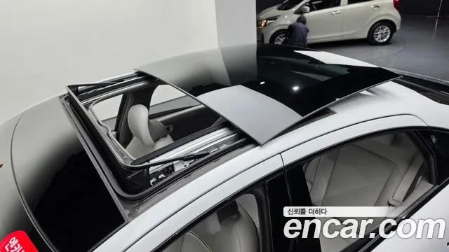 Hyundai Ioniq 6 — Фото автомобиля 24