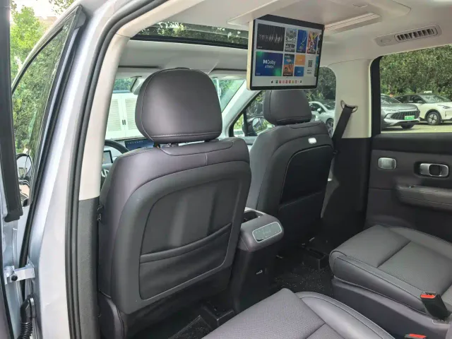 Leapmotor Leapmotor C16 2024 Extended Range 200 Premium Edition — Фото автомобиля 13