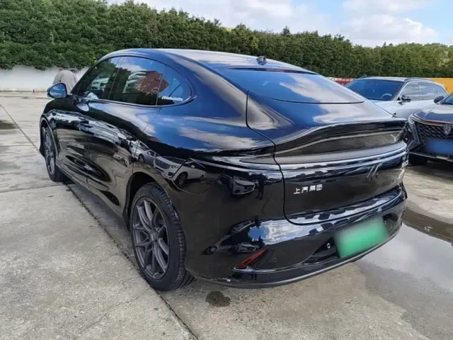 IM Motors LS6 — Фото автомобиля 4