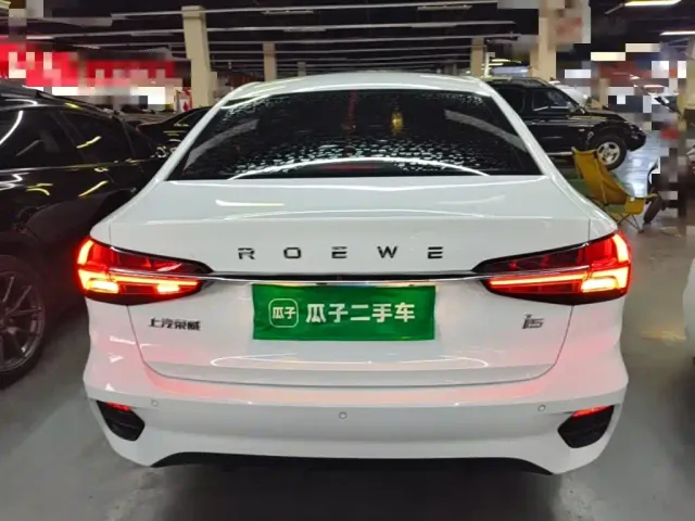Roewe i5 — Фото автомобиля 5