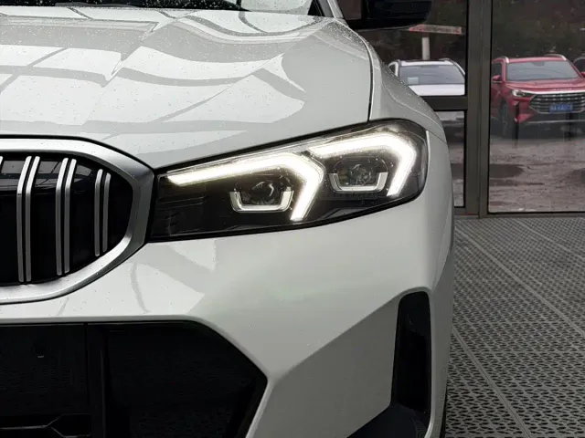 BMW 3 Series — Фото автомобиля 8
