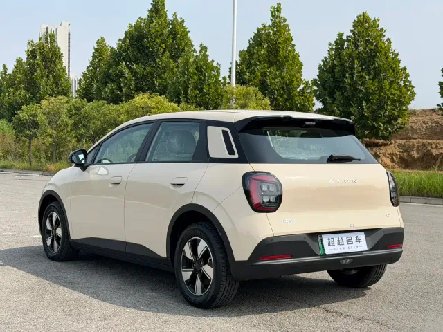 GAC Aion UT — Фото автомобиля 5