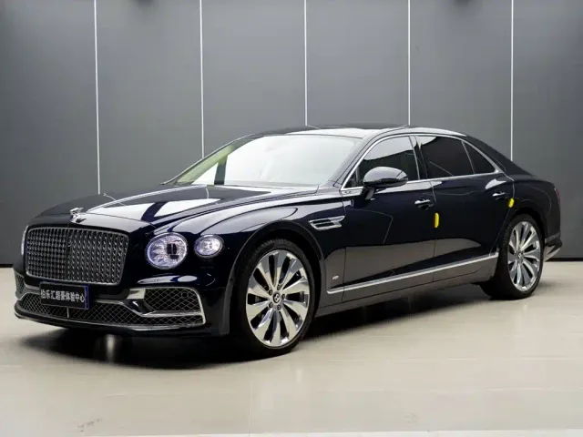 Фотография автомобиля — Bentley Flying Spur