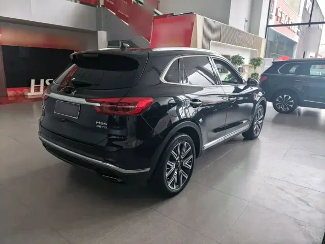 Hongqi HS5 — Фото автомобиля 5