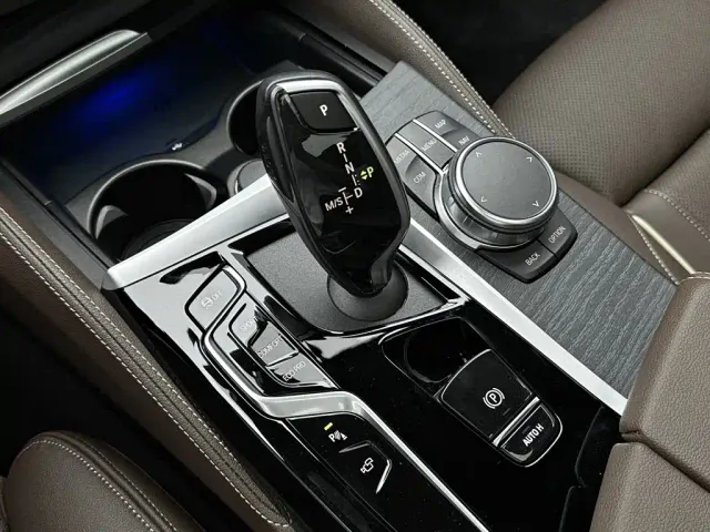 BMW 5 Series — Фото автомобиля 27