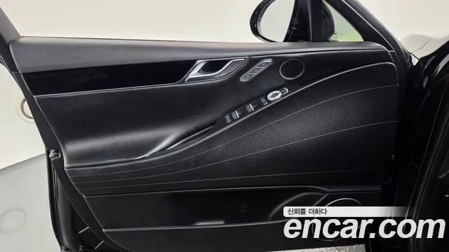Genesis G80 RG3 — Фото автомобиля 13