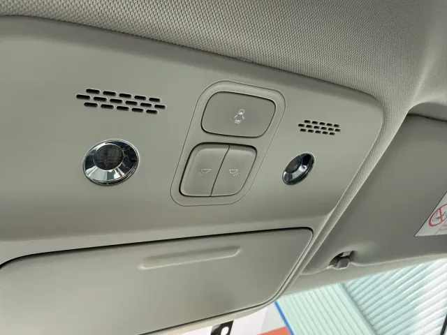 Wuling Starlight — Фото автомобиля 17