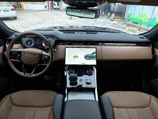 Land Rover Range Rover Sport — Фото автомобиля 5