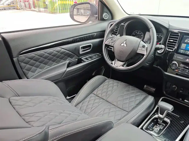 Mitsubishi Outlander — Фото автомобиля 13