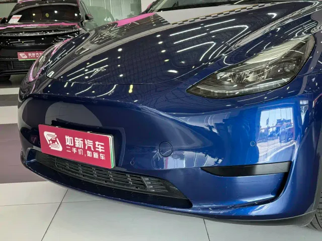 Tesla Model Y — Фото автомобиля 5