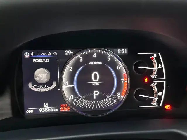 Lexus ES — Фото автомобиля 10