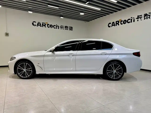 BMW 5 Series — Фото автомобиля 6