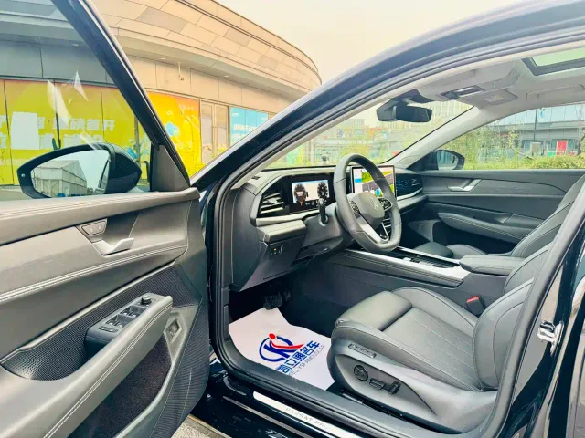 Volkswagen Passat — Фото автомобиля 11