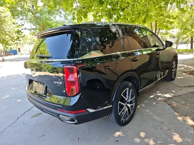 GAC Trumpchi GS8 — Фото автомобиля 6