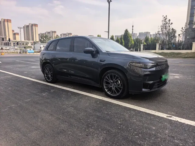 Leapmotor C10 — Фото автомобиля 3