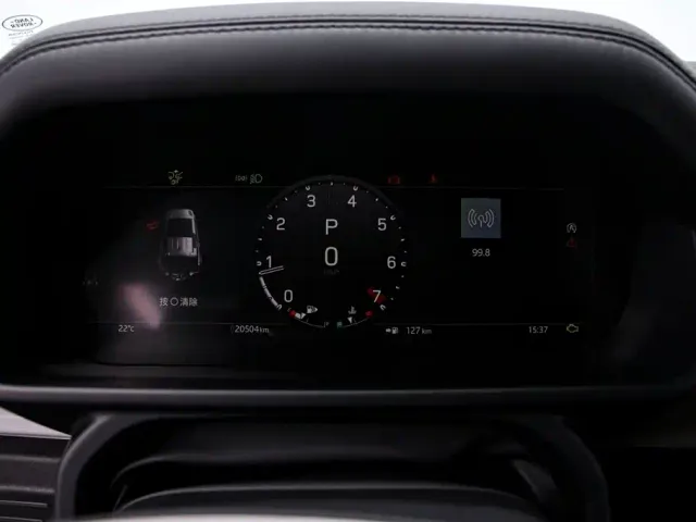 Land Rover Defender — Фото автомобиля 6