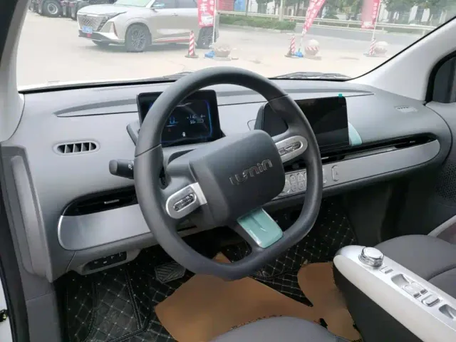 Changan Lumin — Фото автомобиля 10