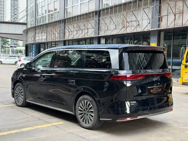 BYD Xia — Фото автомобиля 6