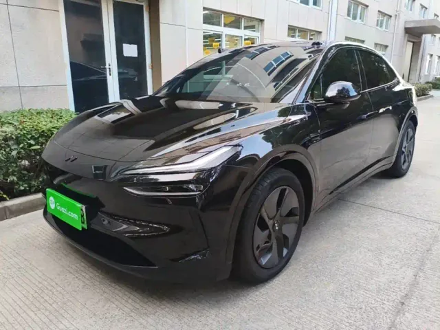 Фотография автомобиля — Onvo L60