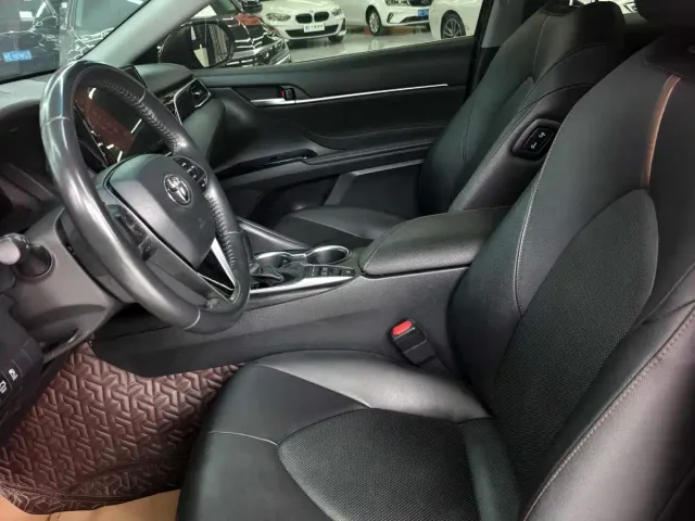 Toyota Camry — Фото автомобиля 7