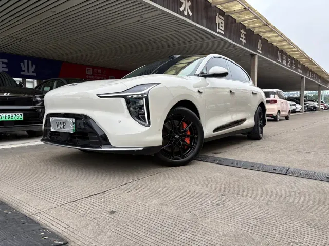 Фотография автомобиля — IM Motors LS6