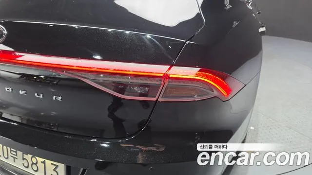 Hyundai Grandeur Новый Grandeur IG — Фото автомобиля 16