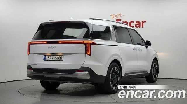 Kia Canival Новый Carnival 4 поколение Дизель 9 мест Noblesse — Фото автомобиля 2
