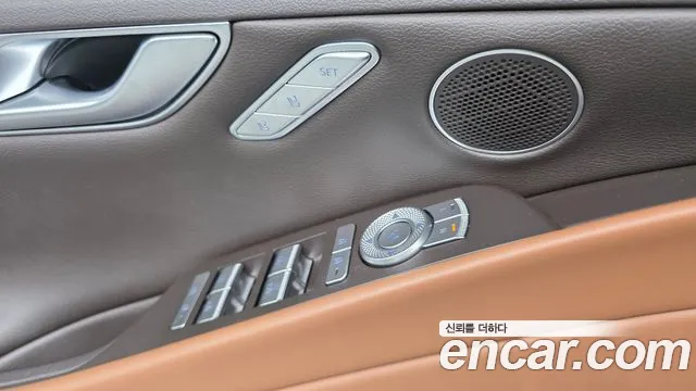 Genesis G80 Бензин 3.5 турбо AWD — Фото автомобиля 12