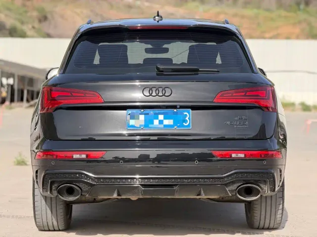 Audi Q5L — Фото автомобиля 5