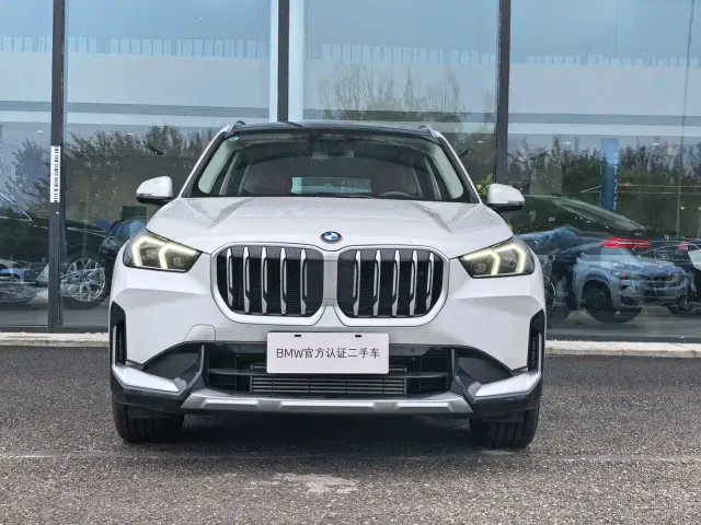 BMW X1 — Фото автомобиля 2