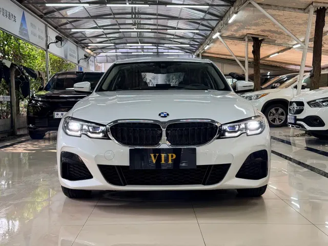 BMW 3 Series — Фото автомобиля 2