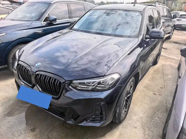 Фотография автомобиля — BMW iX3