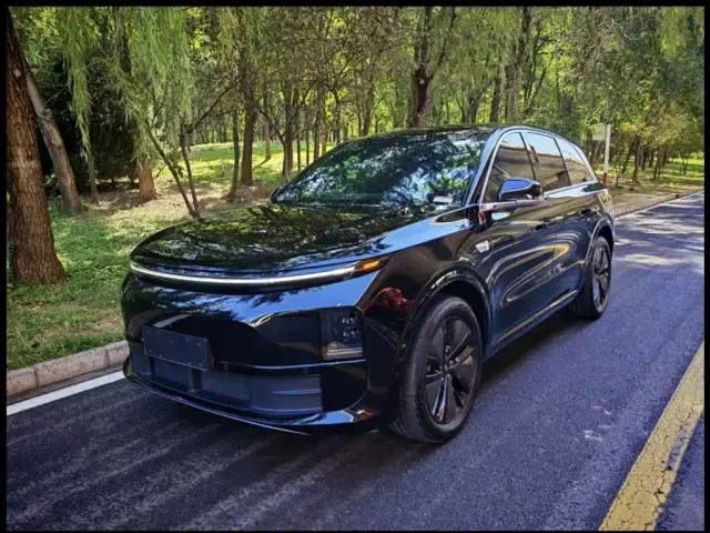 Фотография автомобиля — Li Auto L6