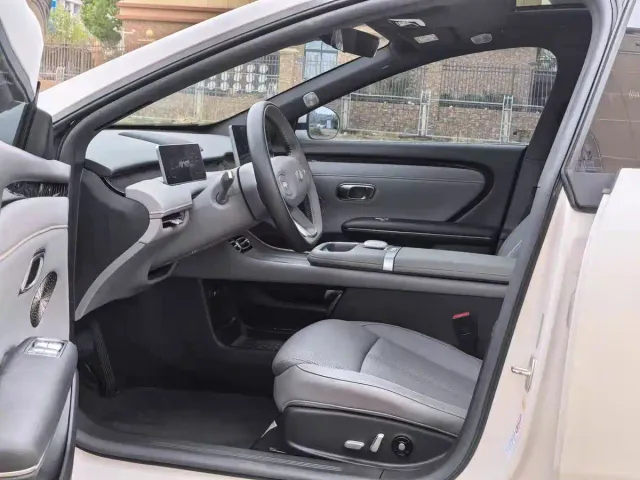 Changan Qiyuan A06 — Фото автомобиля 7