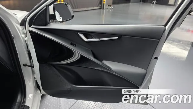 Kia Niro New — Фото автомобиля 14