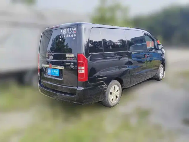 JAC Refine JAC Refine M3 2022 PLUS 1.5T 7-Seater Standard — Фото автомобиля 5