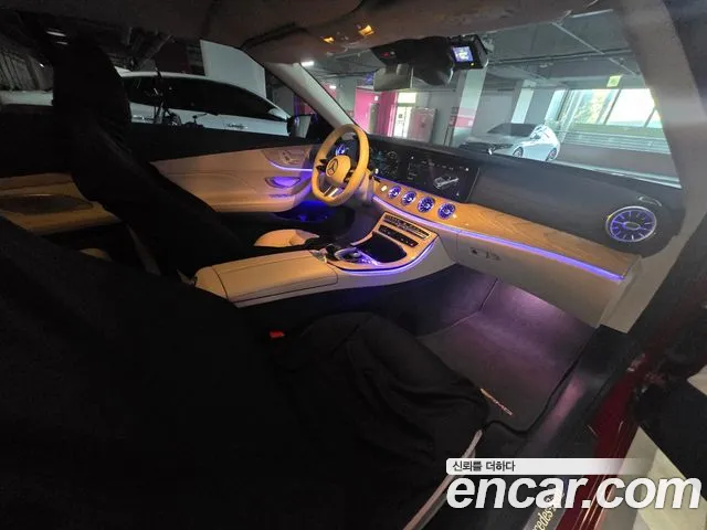 Mercedes-Benz E-Class — Фото автомобиля 16