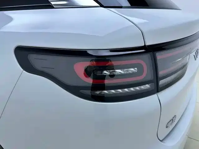 Leapmotor C11 — Фото автомобиля 4