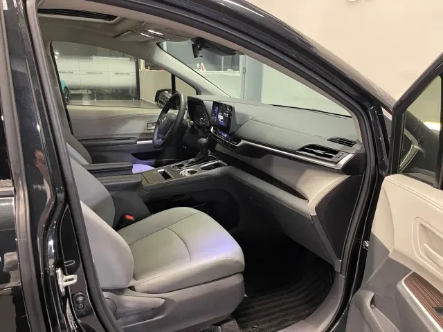 Toyota Granvia — Фото автомобиля 25