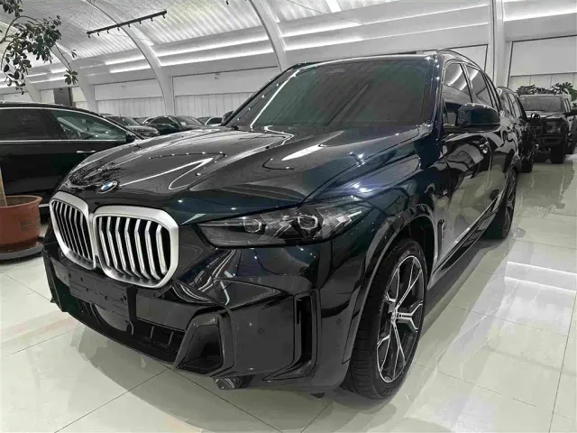 Фотография автомобиля — BMW X5