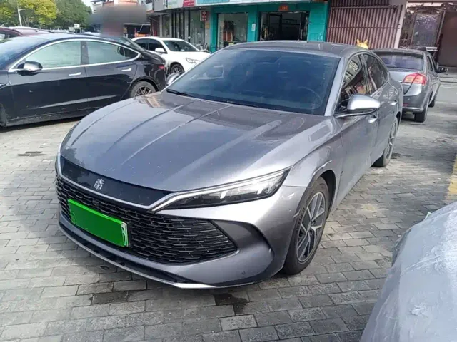 Фотография автомобиля — BYD Qin L