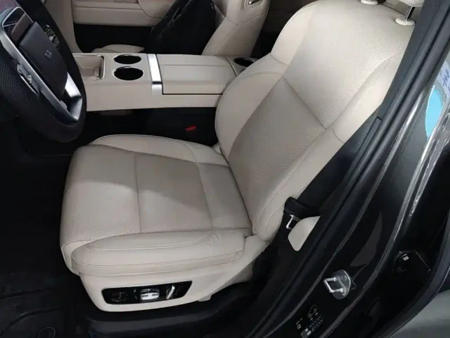 Li Auto L8 — Фото автомобиля 14