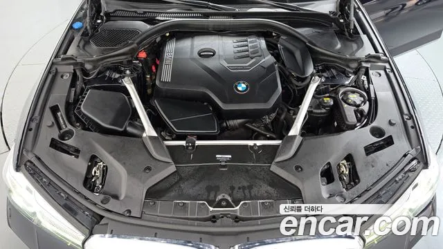 BMW 5 Series G30 — Фото автомобиля 9