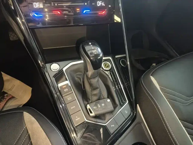Volkswagen Tayron GTE Plug-in Hybrid — Фото автомобиля 13