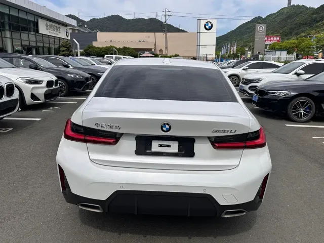 BMW 3 Series — Фото автомобиля 4