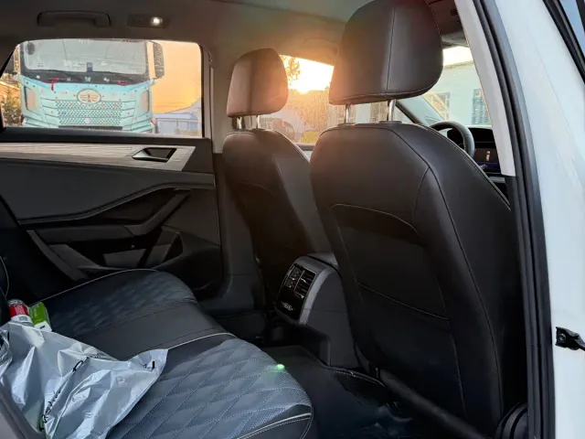 Volkswagen Sagitar — Фото автомобиля 11