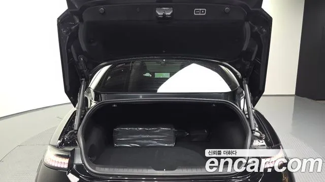 Hyundai Ioniq 6 — Фото автомобиля 20