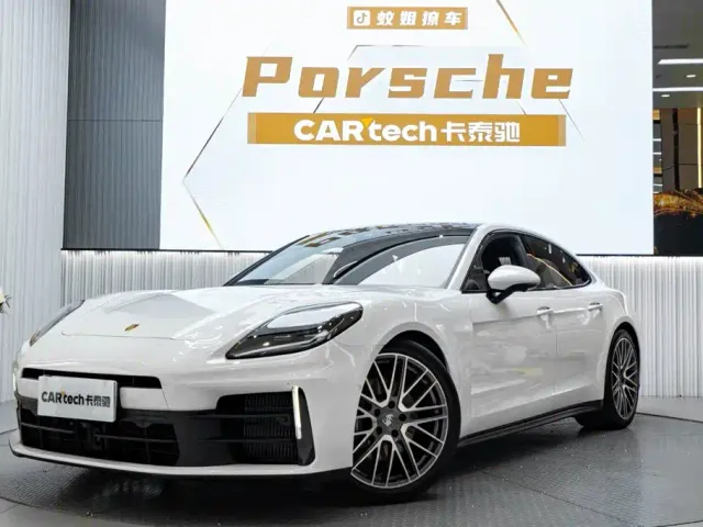 Porsche Panamera — Фото автомобиля 2