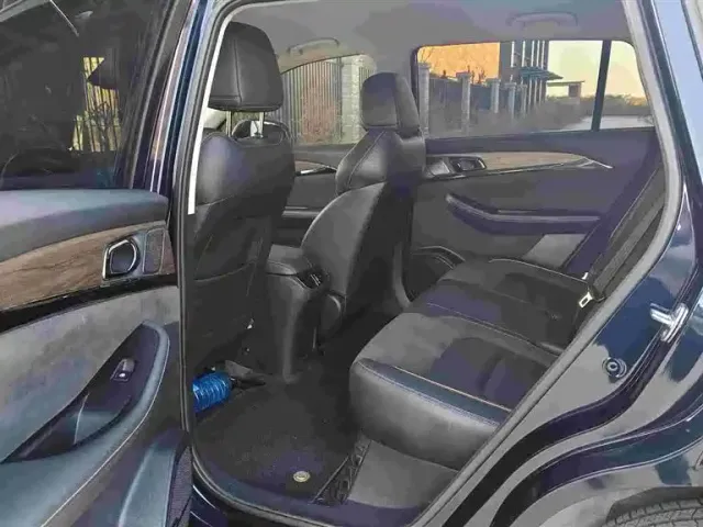Skyworth Auto Skyworth HT-i — Фото автомобиля 9